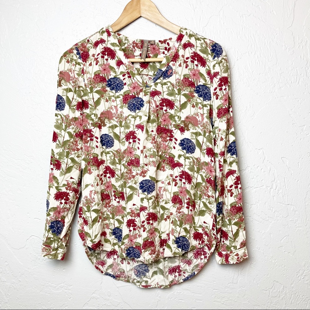 Brina & Em V Neck Multicolored Print Blouse